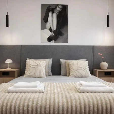 Riverside Old Town Residence - Krk For Stay *